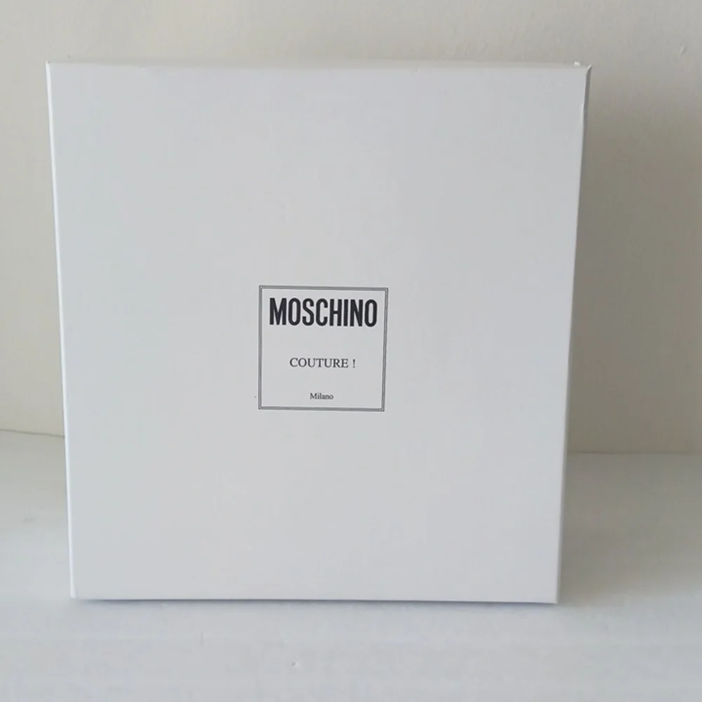 Moschino Couture Milano Shoe Storage Box White 11